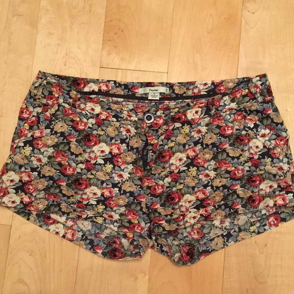 Papaya shorts